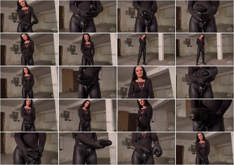 Kinky Mistresses – Luciana’s Big Black Rubber Cock. Starring Lady Luciana  [ass fucking, Lady Luciana, strap-on]